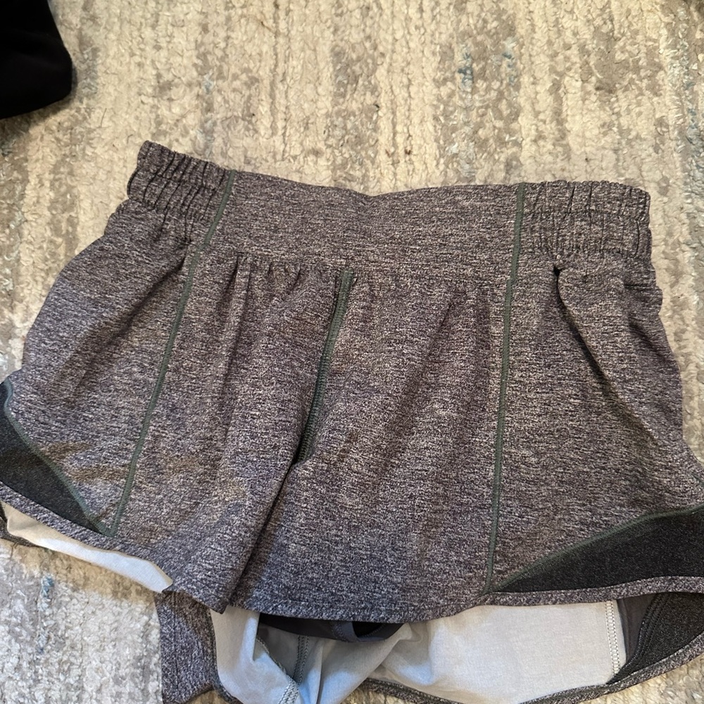 Lululemon hotty hot